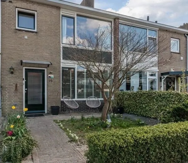 Kopen Zonder Kijken-stel zet woning in de verkoop en probeert dikke winst te maken