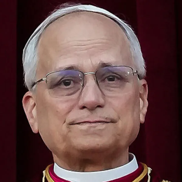 Wat verdient paus Leo XIV? De verrassend sobere realiteit achter het Vaticaanse leiderschap